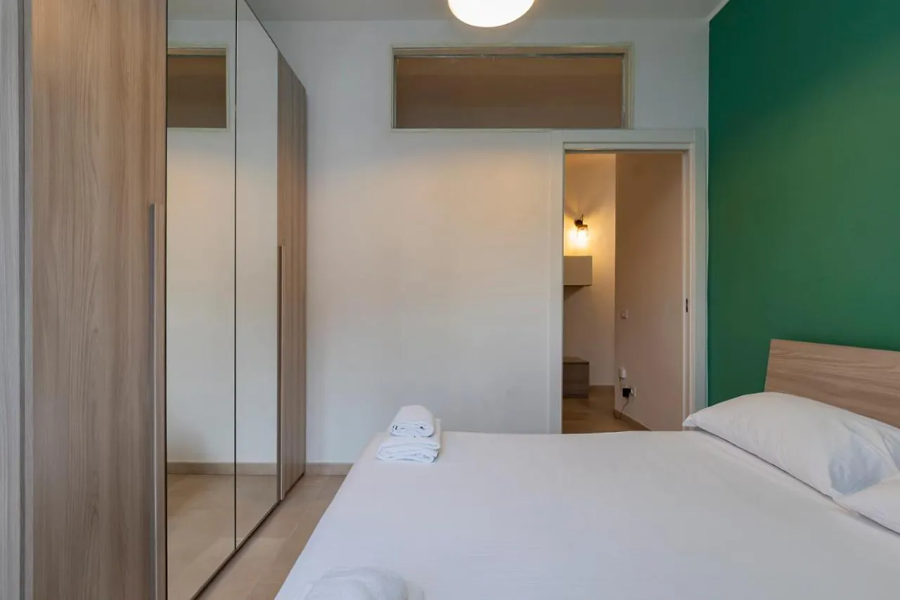 Luxury Apartment Near Navigli Carlo D'Adda 29 Milan Italy